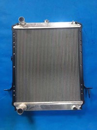 SINOTRUK HOWO engine Cooling RADIATOR WG9725530120/1 Aluminum RADIATOR