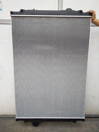 2001-2514 HD205009, LT9109, TR9045, 559045, S6518, 437278, 437278S, 650018, 650018ST, 239045  Auto engine parts heavy duty radiator for American Truck kenworth
