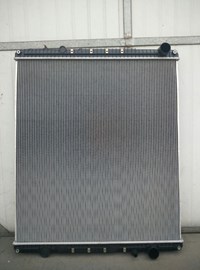 International Heavy Duty Truck Radiator 2001-3527